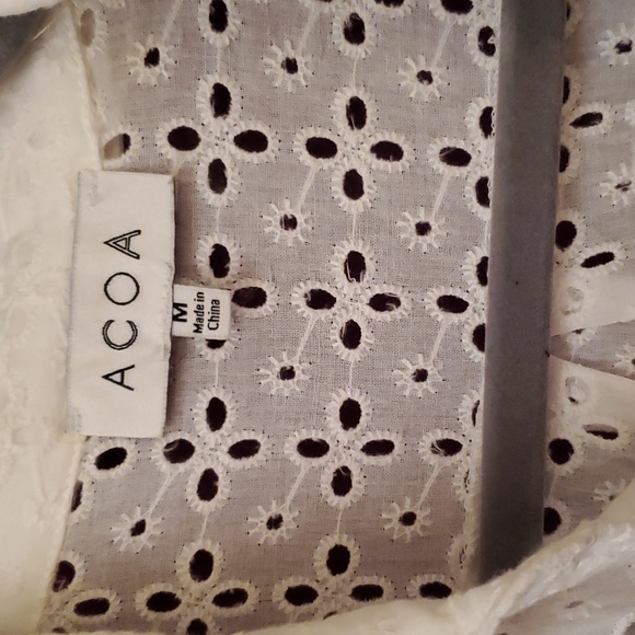 White Lace Button Up - Picture 2 of 3